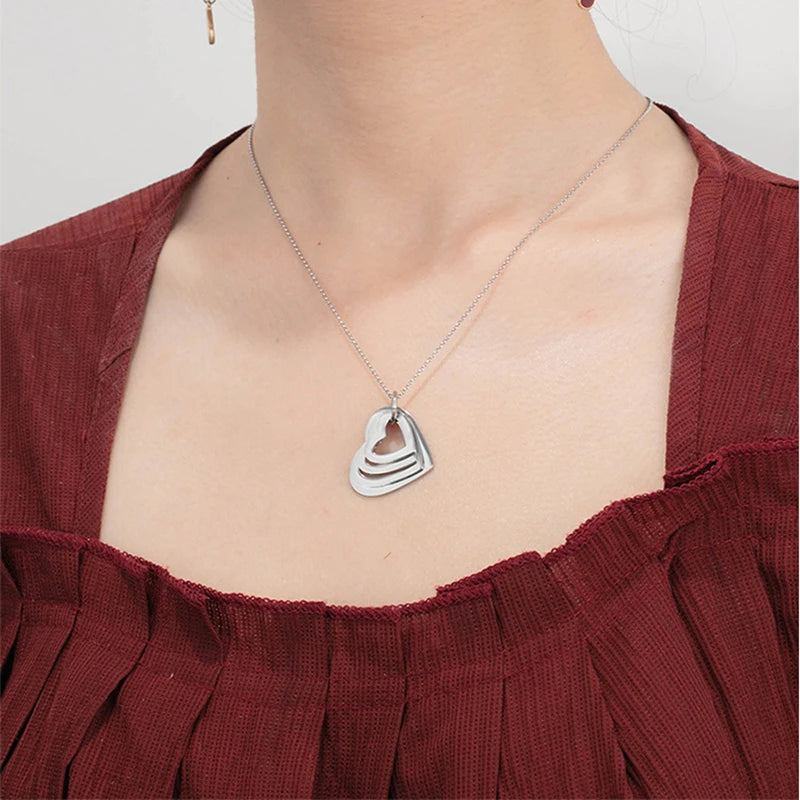 Personalized Heart Pendant Engraved Name Necklace For Lover Family
